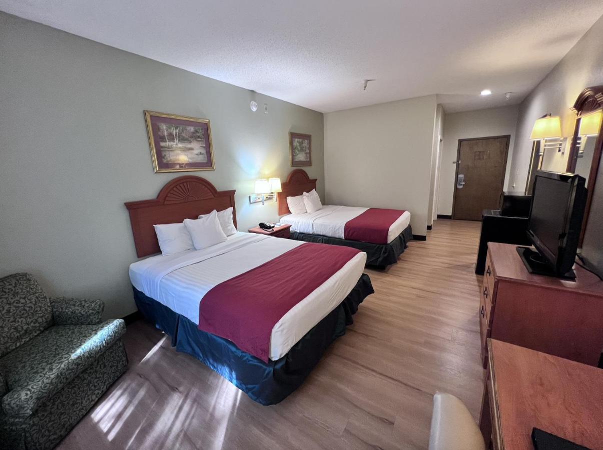 Americas Best Value Inn Wiggins Buitenkant foto