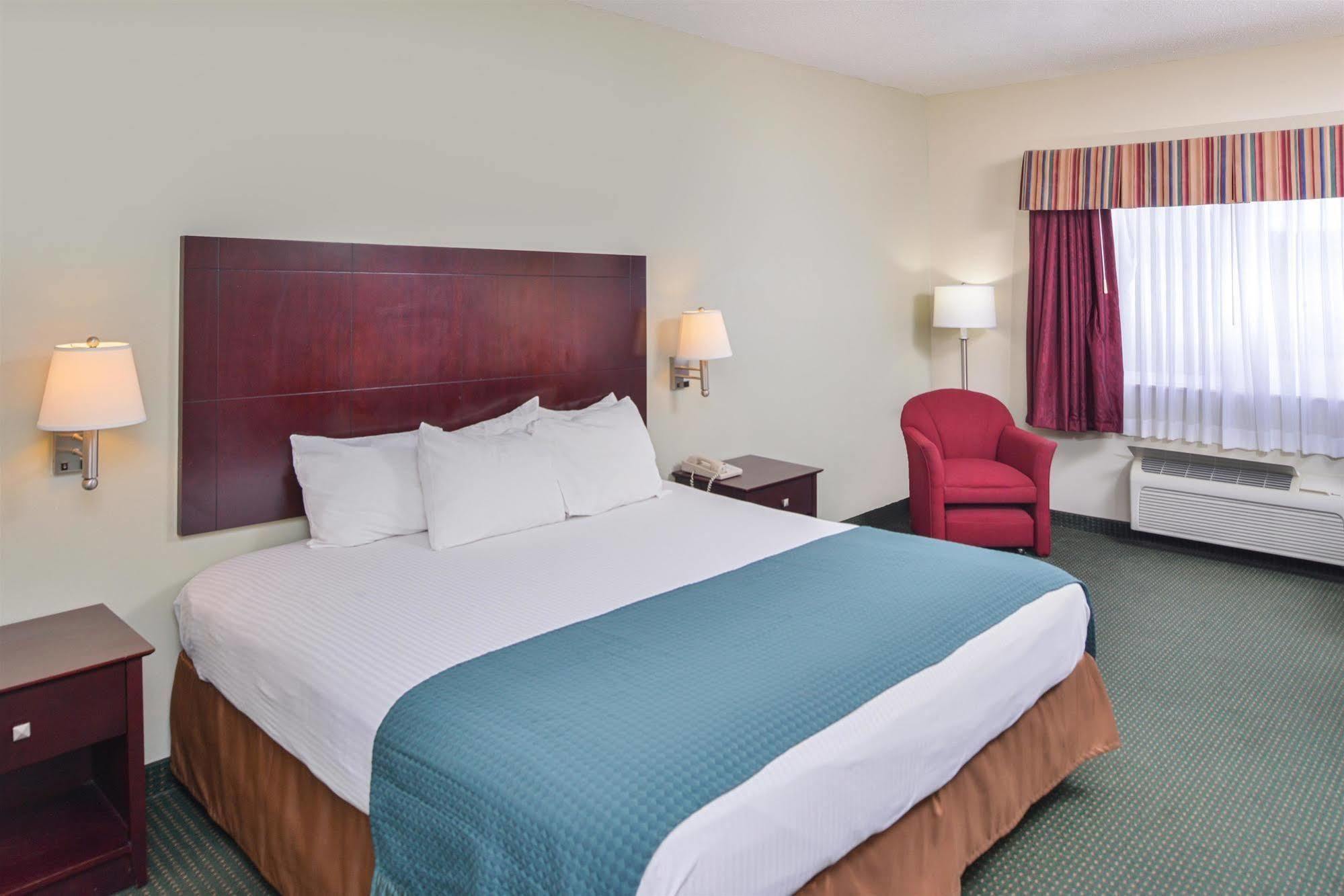Americas Best Value Inn Wiggins Buitenkant foto